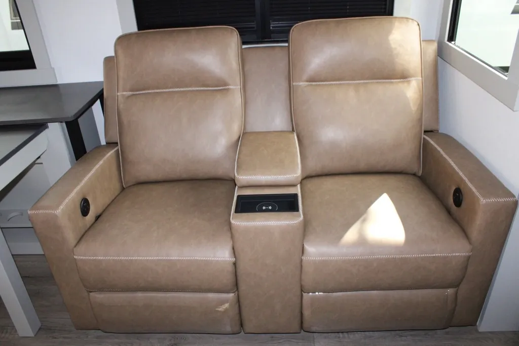 2026 Brinkley Model Z 3515, Photos photo 16