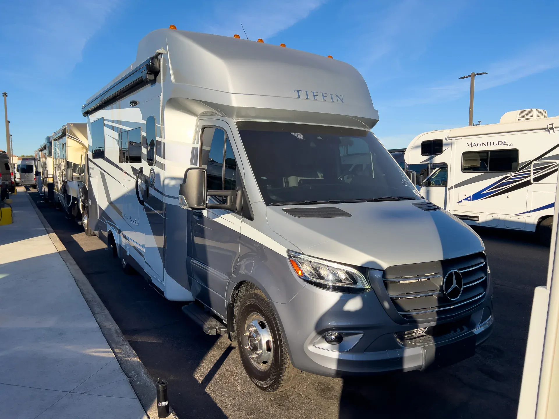 2025 Tiffin Wayfarer 25 XLW dealer photo 1 from La Mesa RV Center
