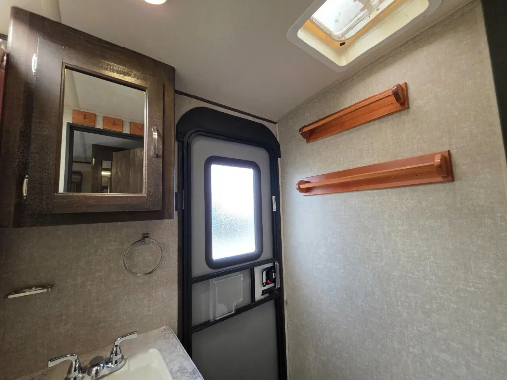 2018 Forest River Vibe 308BHS, Photos photo 34