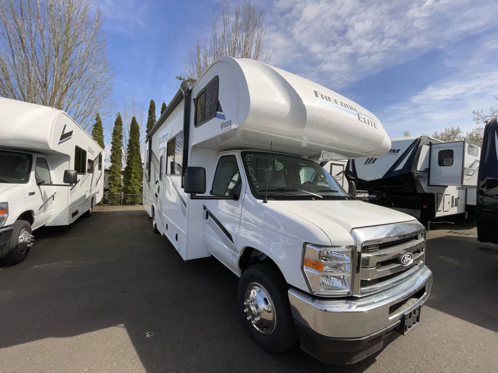 2026 Thor Motor Coach Freedom Elite 28HZ