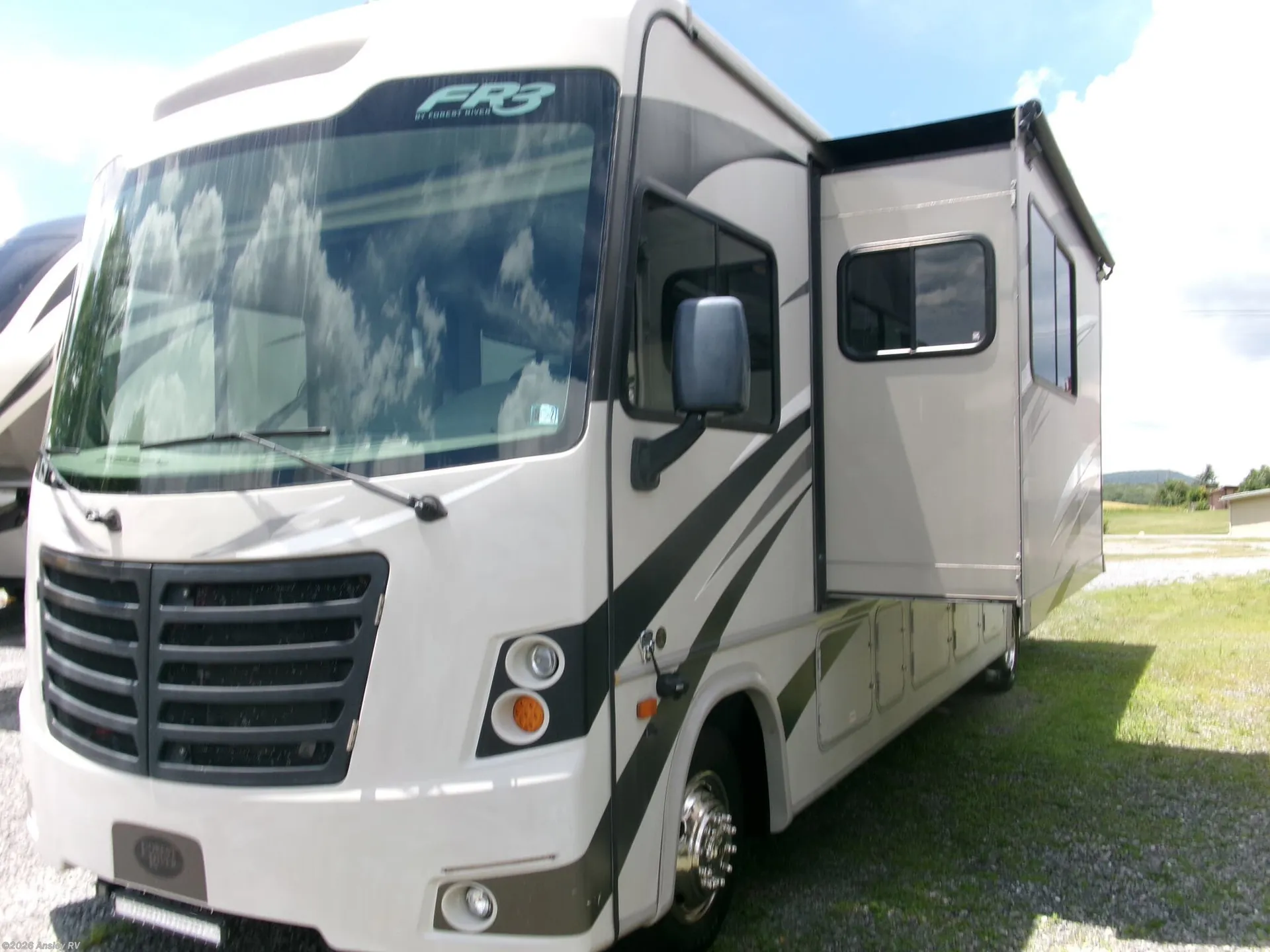 2016 Forest River FR3 32DS — Photo 5