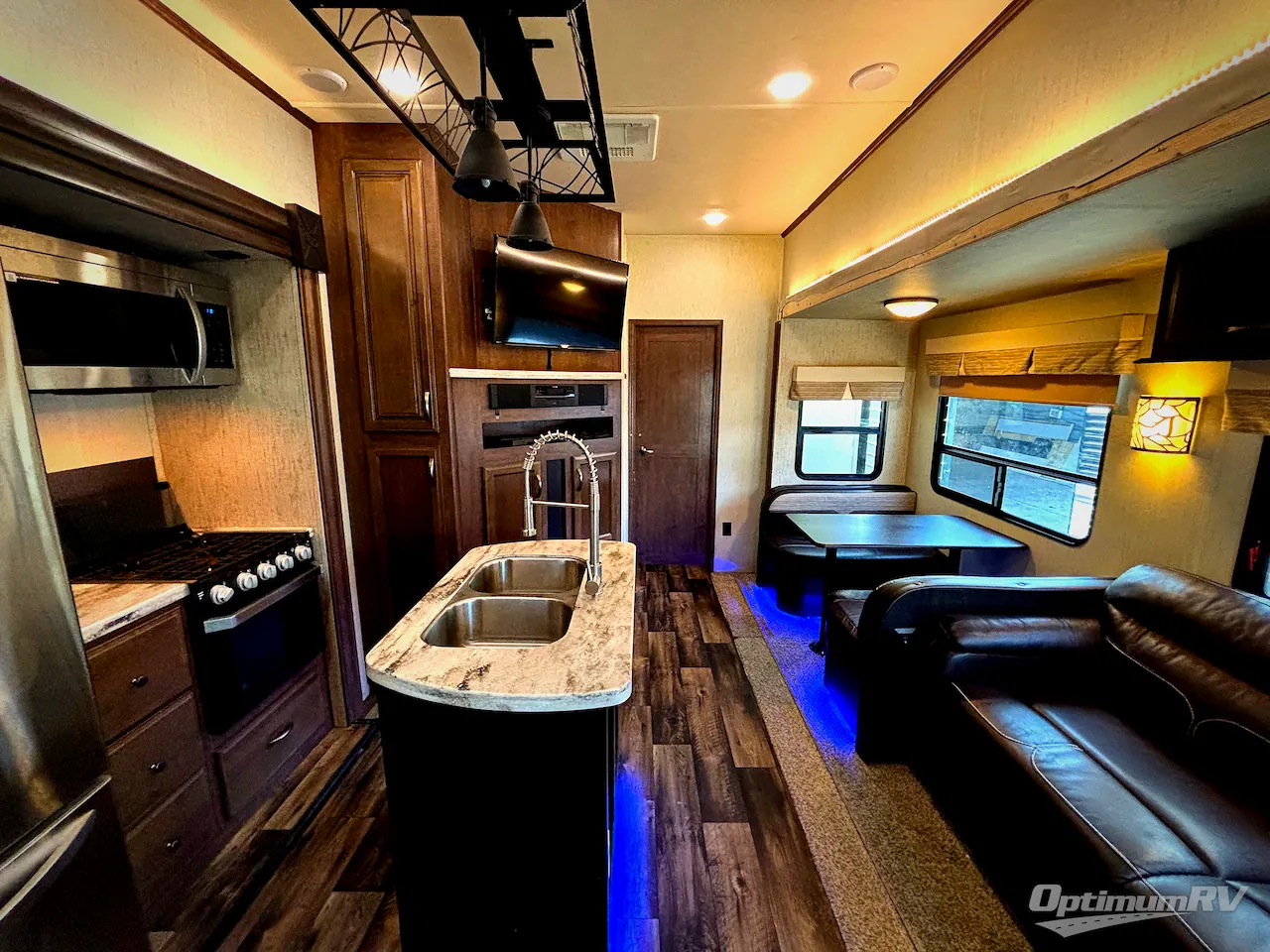 2018 Forest River Sierra 384QBOK - Photo 2