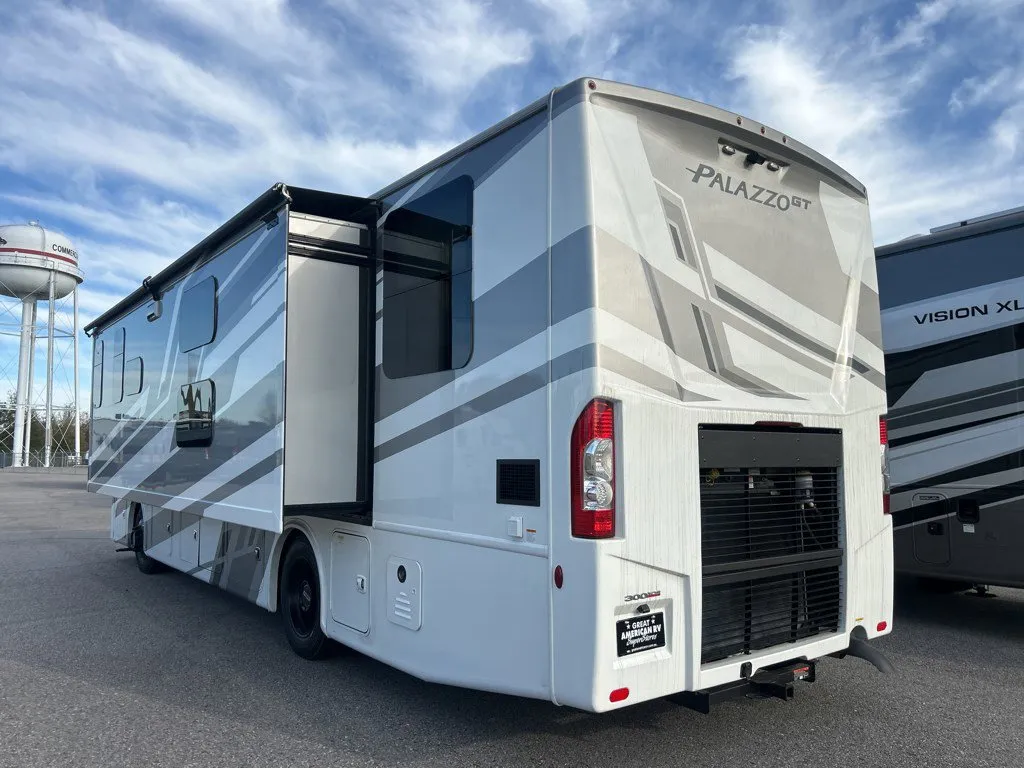2026 Thor Motor Coach Palazzo GT 33.5 - Photo 4