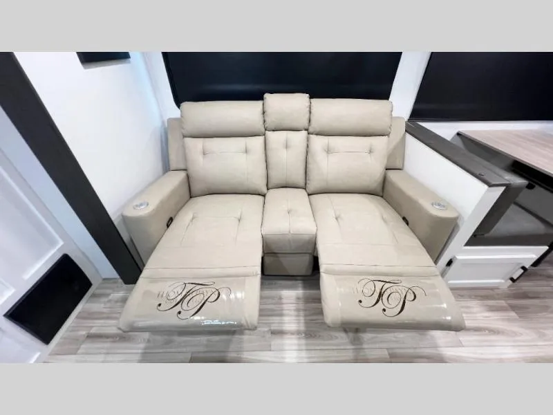 2026 Venture RV Stratus 261VRB - Photo 4