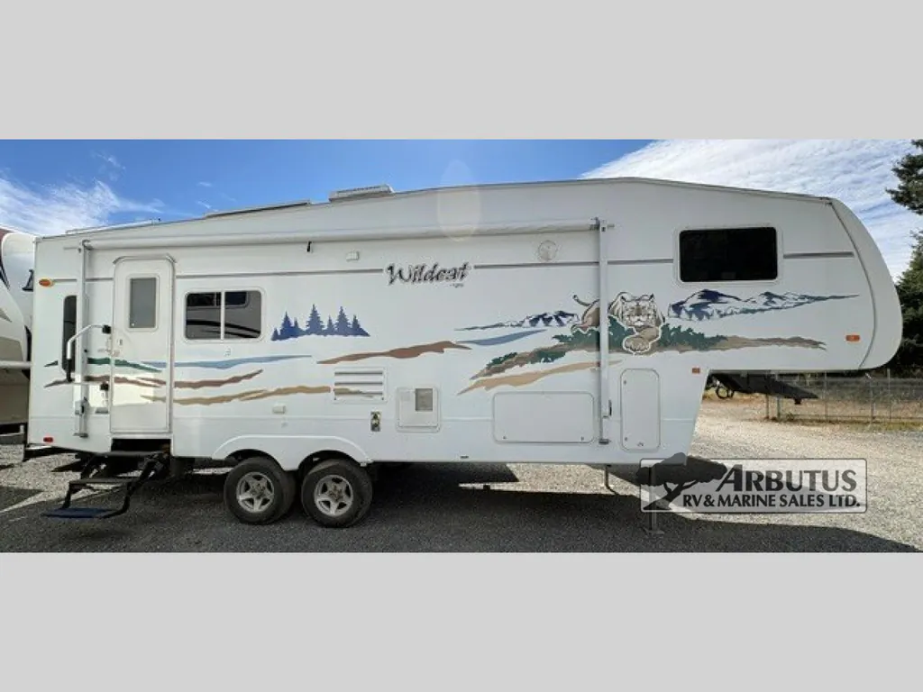 2005 Forest River Wildcat 27RL, Photos photo 19