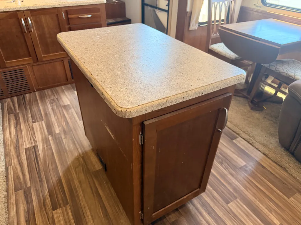 2018 Forest River Blue Ridge 304SR, Photos photo 14