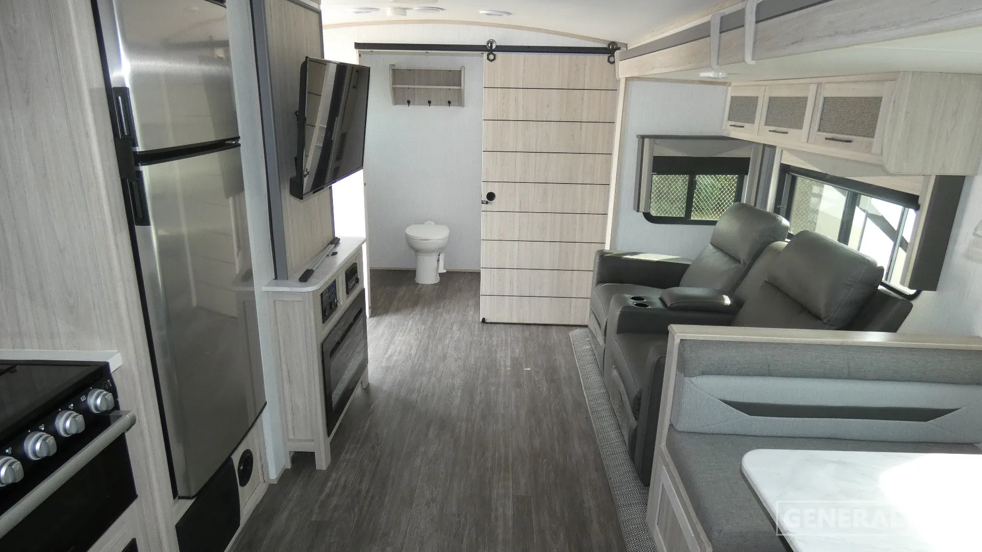 2022 Cruiser RV Twilight Signature TWS 2620 - Photo 3
