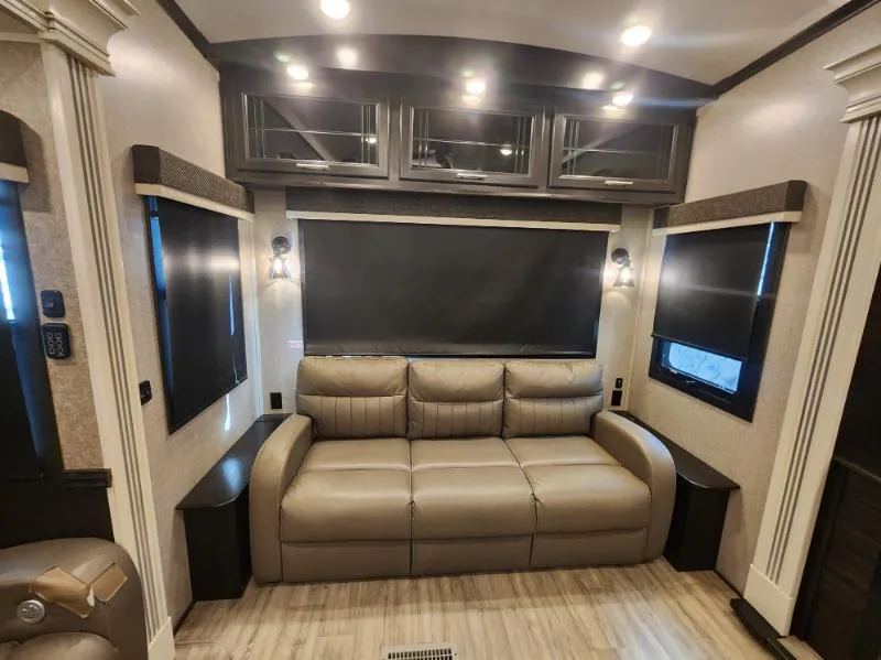 2021 Jayco Pinnacle 36FBTS, Photos photo 14