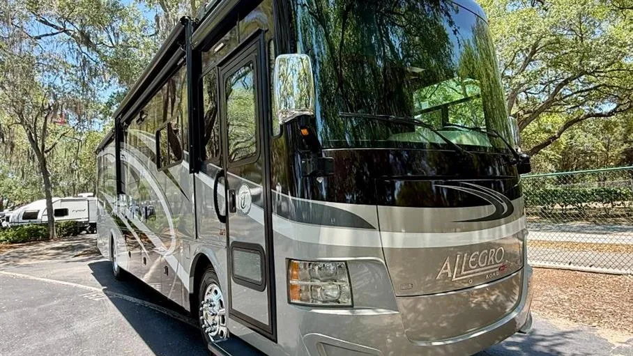 2016 Tiffin Motorhomes Allegro RED 38QRA - Main photo