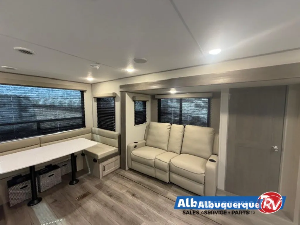 2026 Coachmen Catalina Legacy Edition 283RNR, Photos photo 4