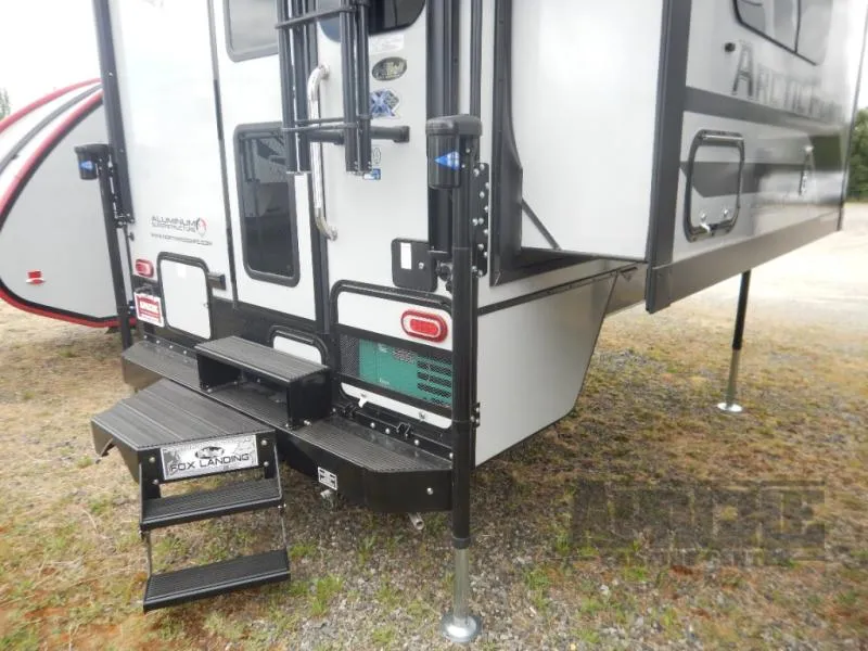 2026 Northwood Arctic Fox Camper 811 - Photo 3