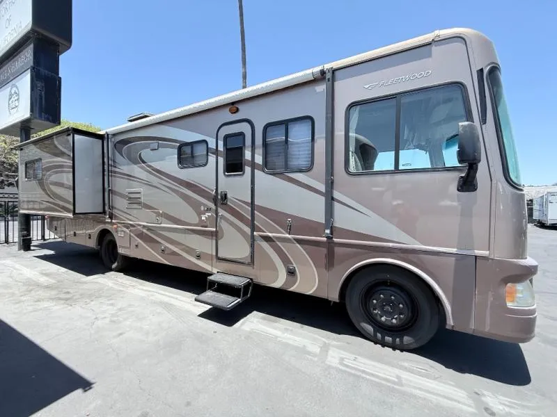 2007 Fleetwood RV Terra LX 34N - Main photo