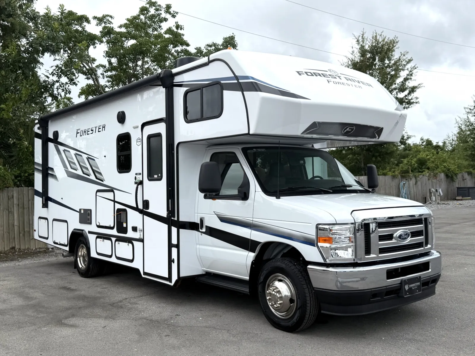 2025 Forest River Forester 2441DS - Photo 2