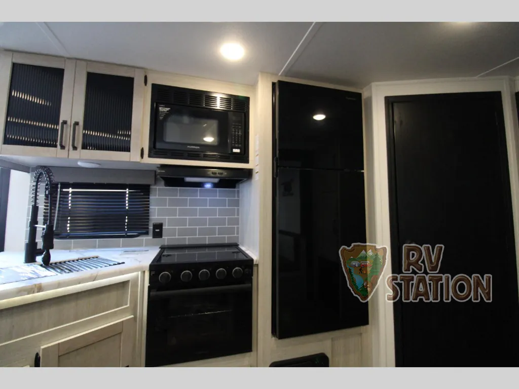 2027 Forest River Puma 32BHQS, Photos photo 26