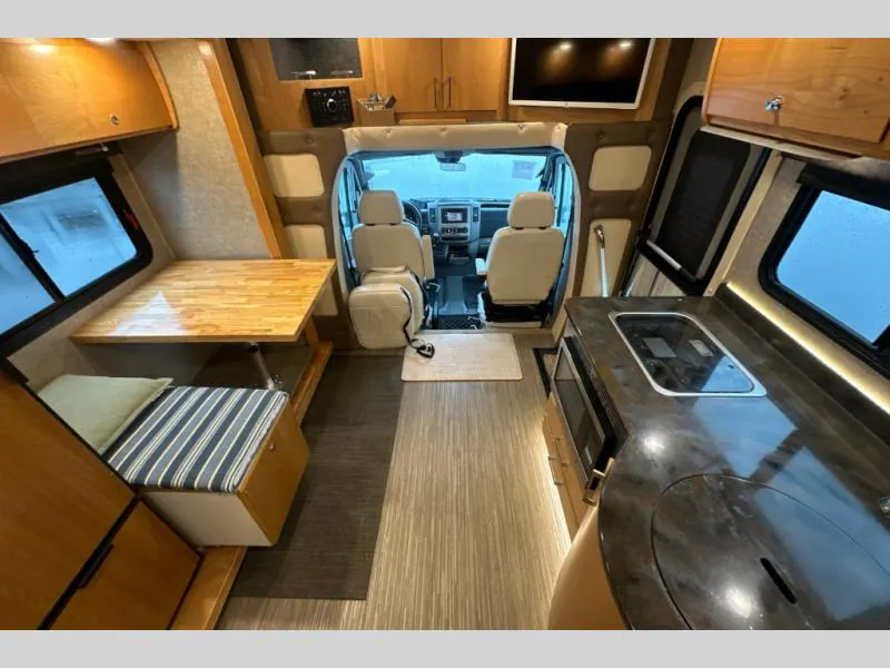 2018 Tiffin Wayfarer 24 BW, Photos photo 3