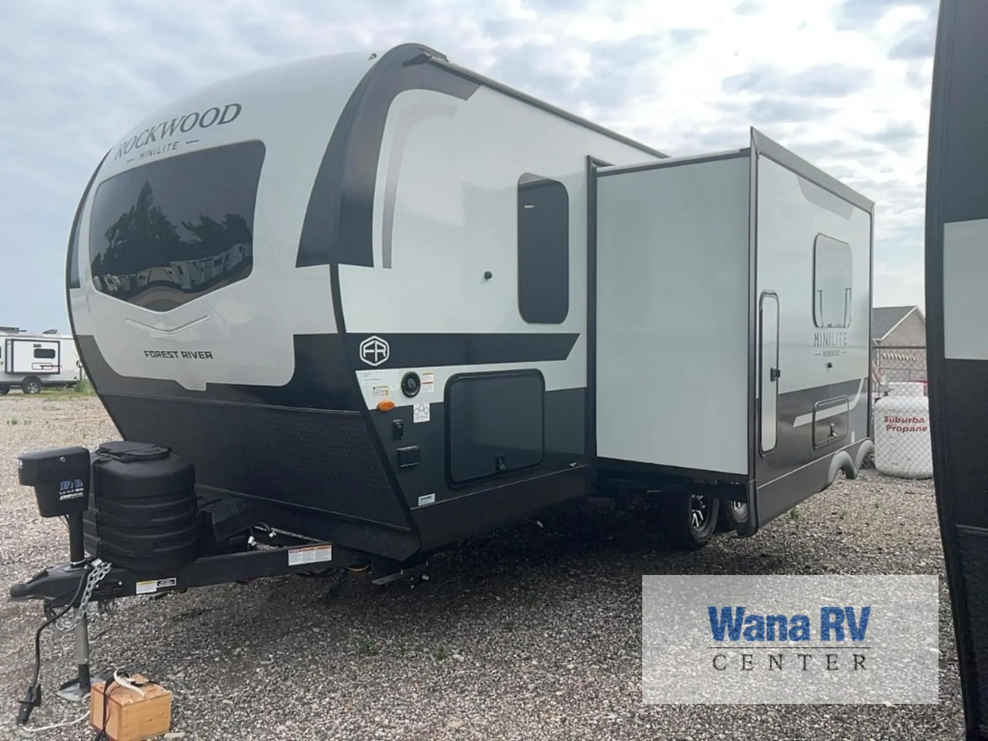 2027 Forest River Rockwood Mini Lite 2509S — Photo 5