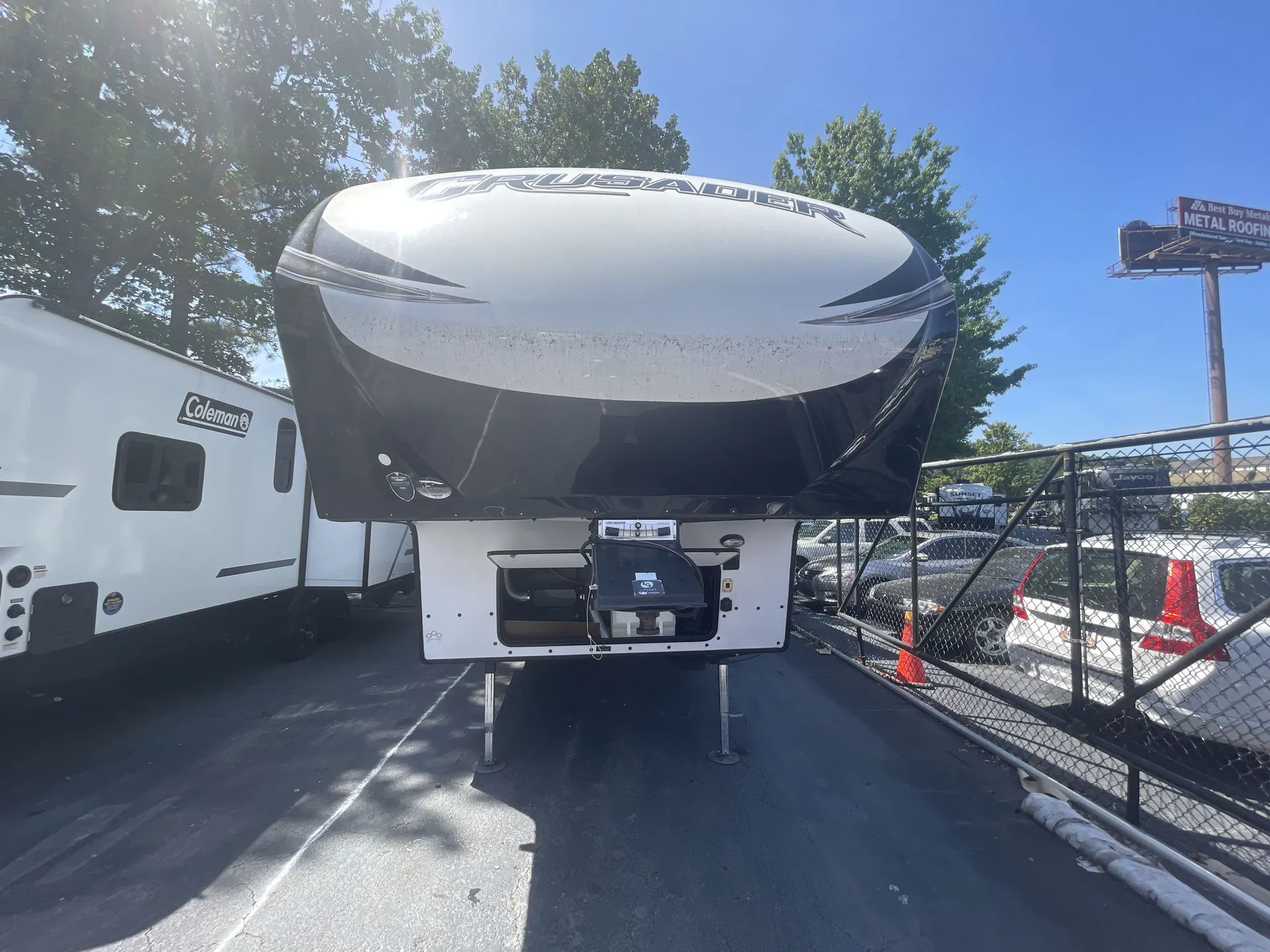 2018 Prime Time Crusader Lite 30BH — front