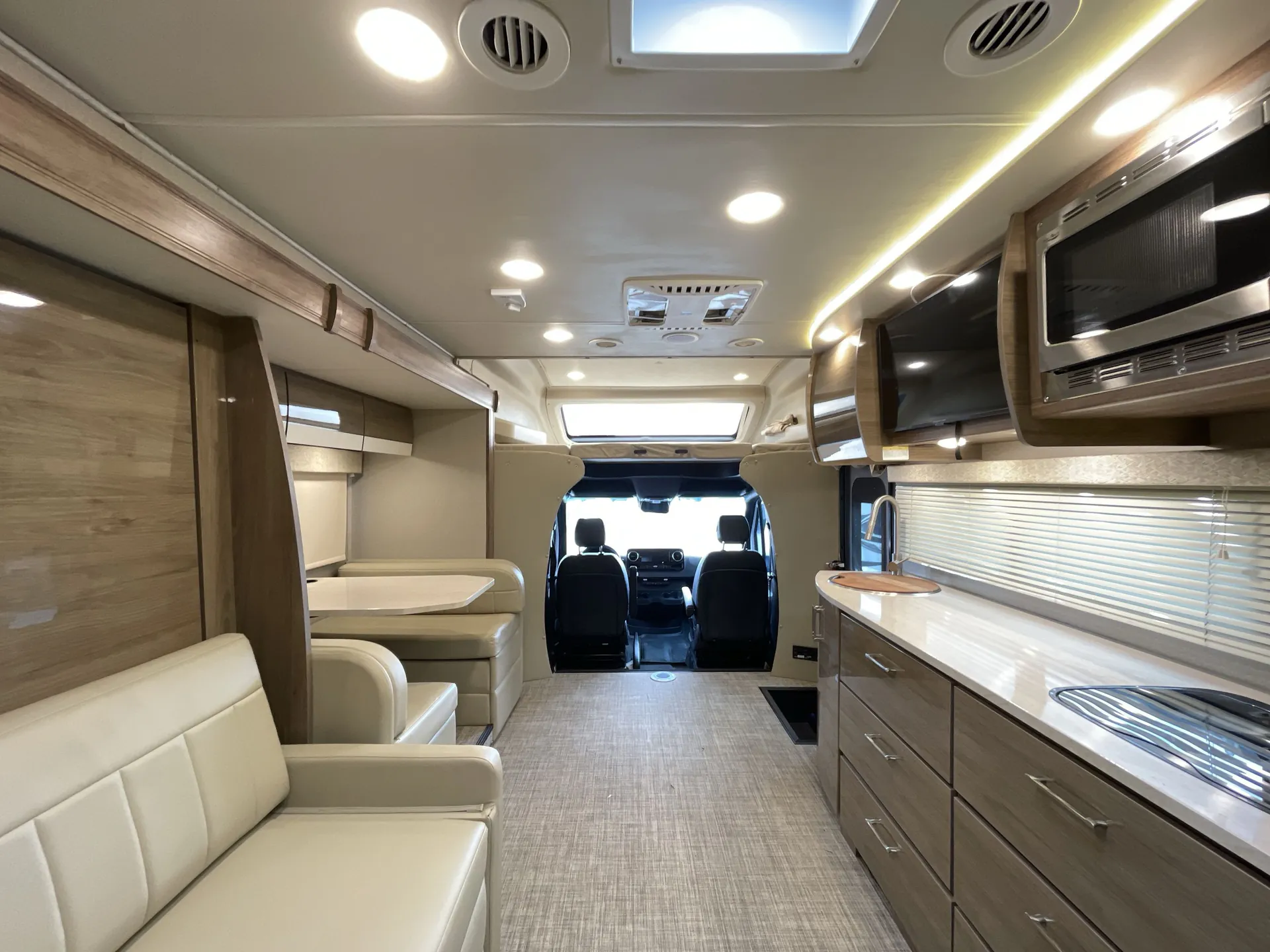 2020 Entegra Coach Qwest 24R — living area main