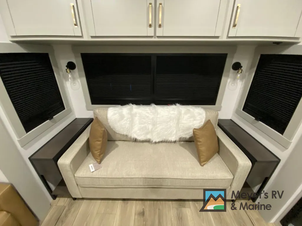 2026 Brinkley Model Z 3600, Photos photo 18