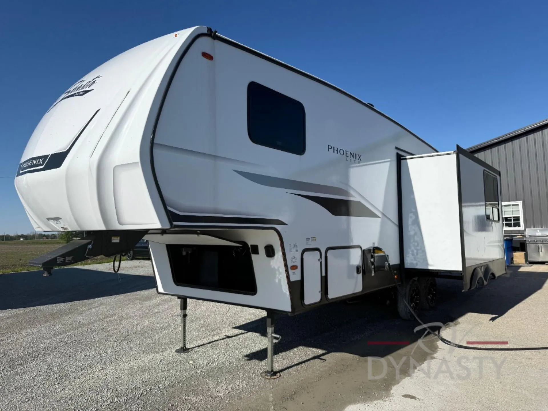 2027 Shasta Phoenix Lite 254RLS - Photo 3