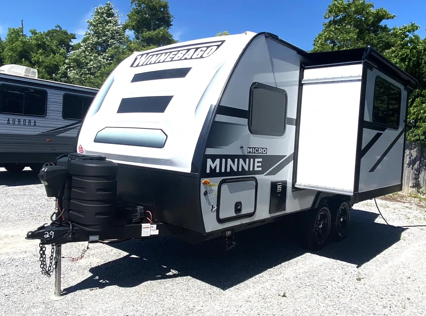 2004 Winnebago Journey 39K - Main photo