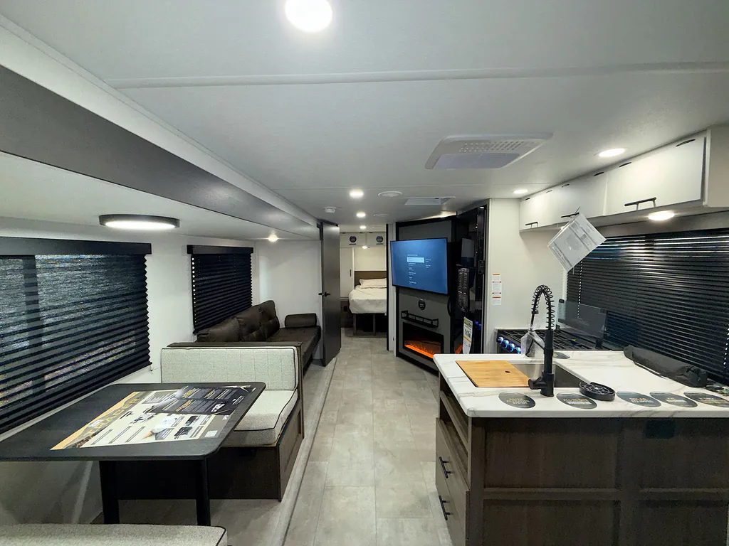 2027 Forest River Tracer 295DB, Photos photo 12