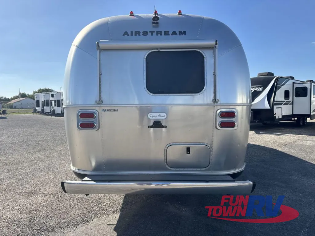 2024 Airstream Flying Cloud 30FB Office, Photos photo 8