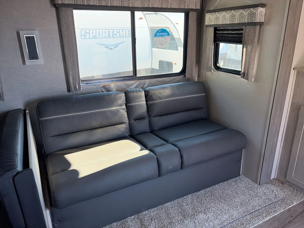 2022 Coachmen Catalina Legacy Edition 243RBS, Photos photo 2