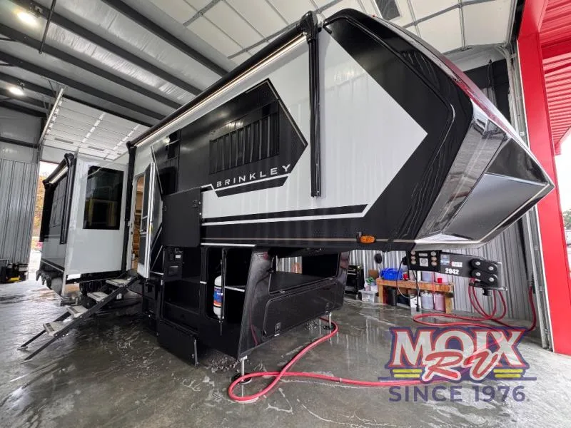 2026 Brinkley Model G 4100 - Photo 2