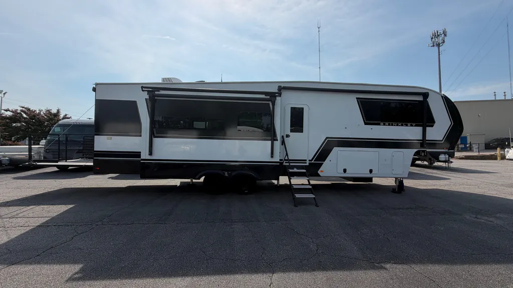 2025 Brinkley Model Z 3400, Photos photo 39