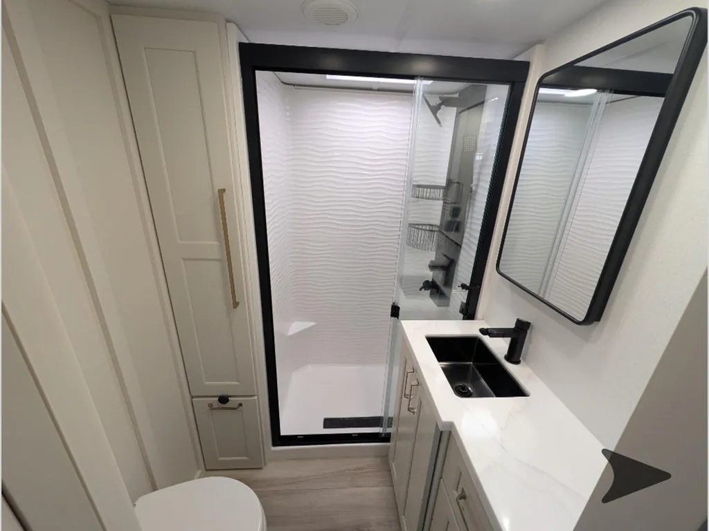 2027 Brinkley Model G 3970, Photos photo 45