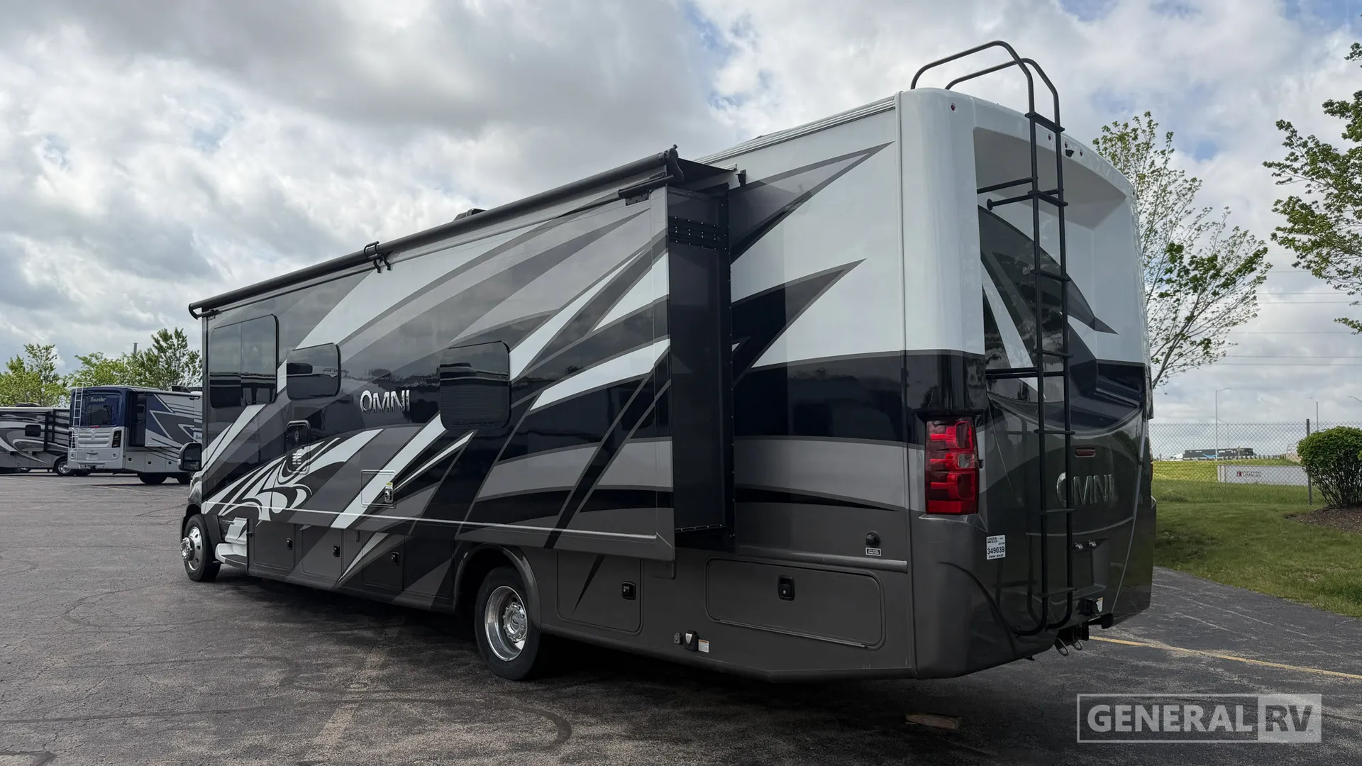 2021 Thor Motor Coach Omni BH35 - Photo 4