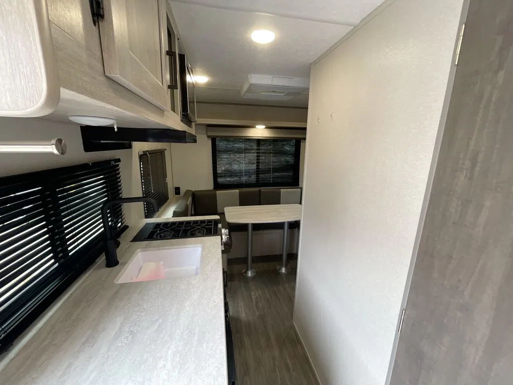 2025 Forest River Aurora Light 15RDX - Photo 3