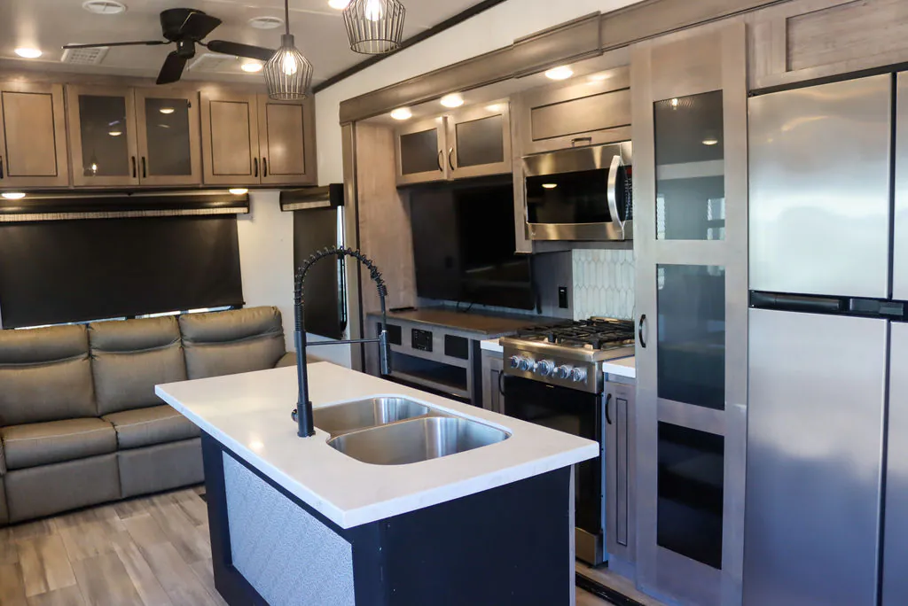 2022 Forest River Cedar Creek 377BH, Photos photo 12