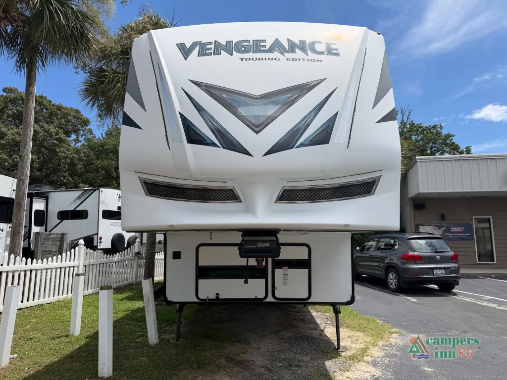 2019 Forest River Vengeance Touring Edition 381L12-6 - Photo 4