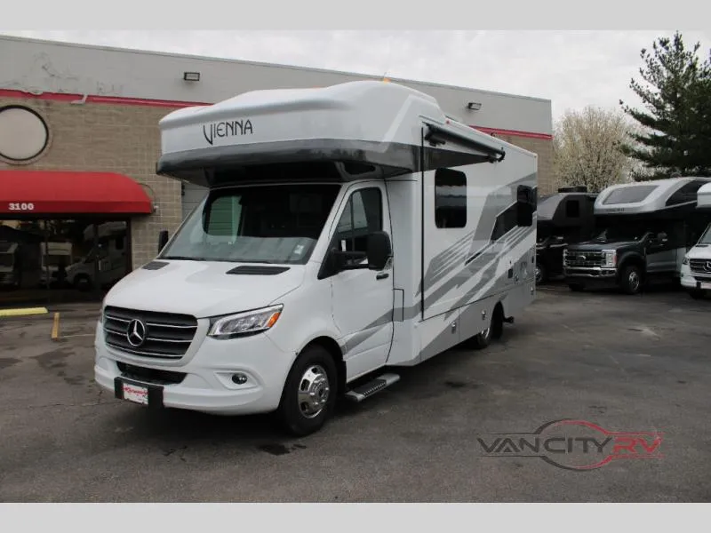 2025 Renegade RV Vienna 25TBC - Photo 2