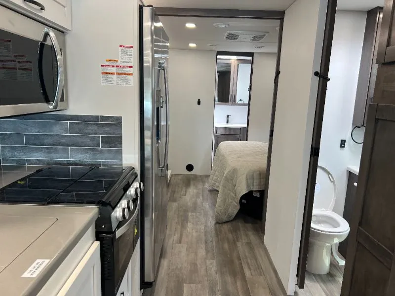 2026 Entegra Coach Vision XL 36C, Photos photo 13
