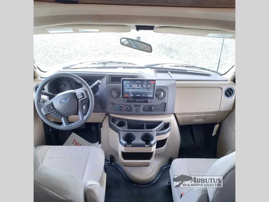 2024 Thor Motor Coach Echelon LF31, Photos photo 7