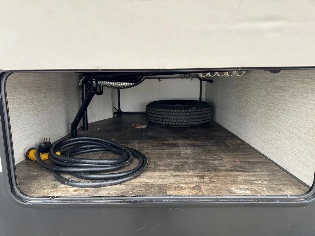 2019 Forest River Sabre 36BHQ, Photos photo 17