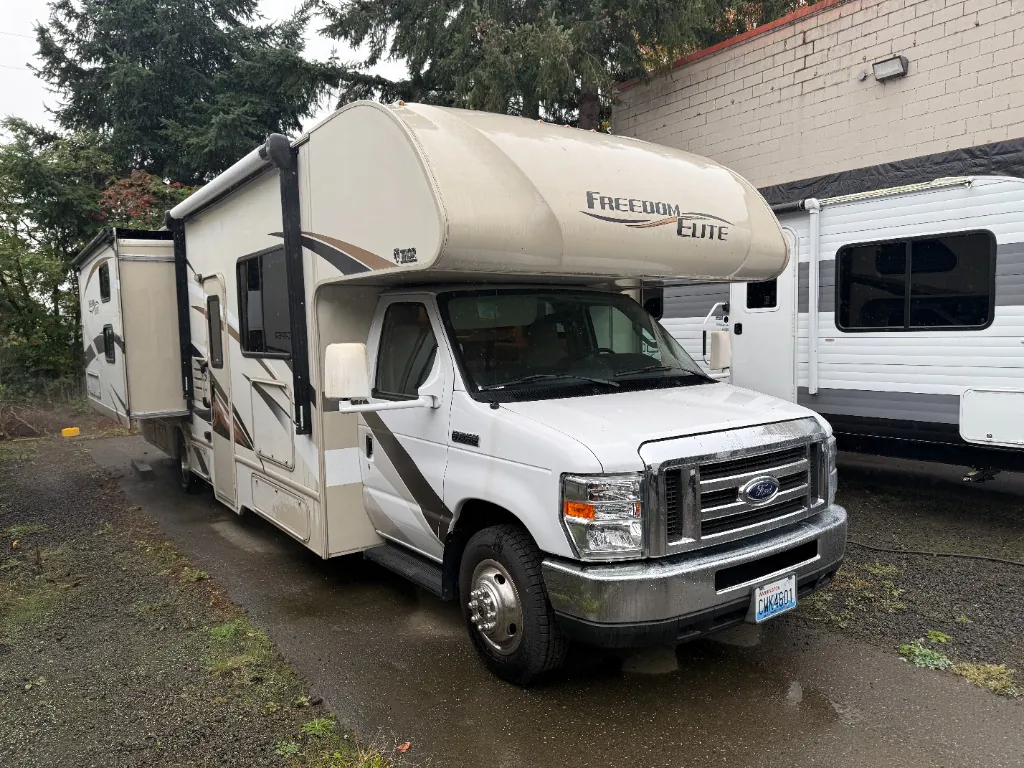 2017 Thor Motor Coach Freedom Elite 30FE - Photo 2