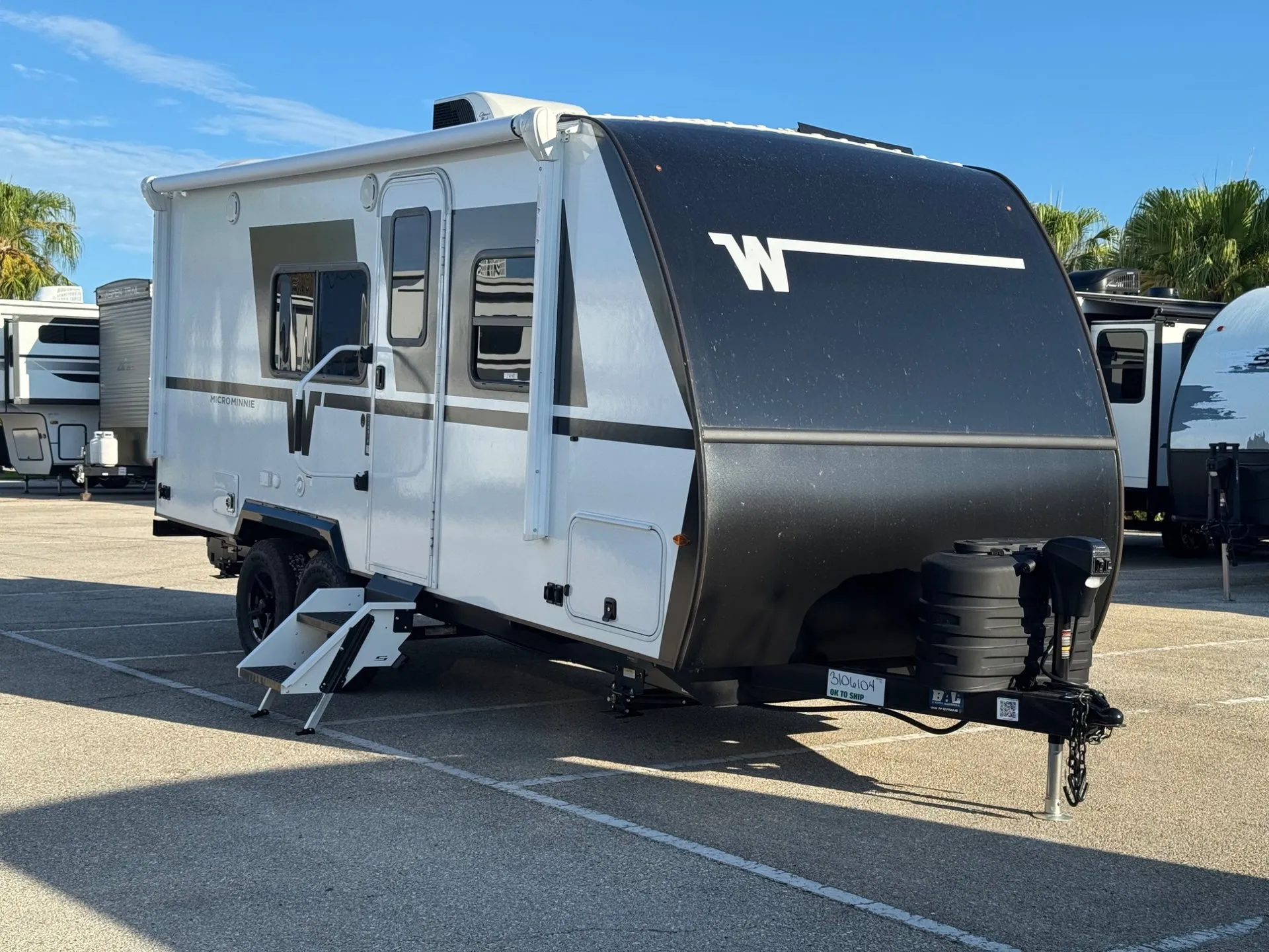 2027 WINNEBAGO MICRO MINI MM2108TB - Main photo