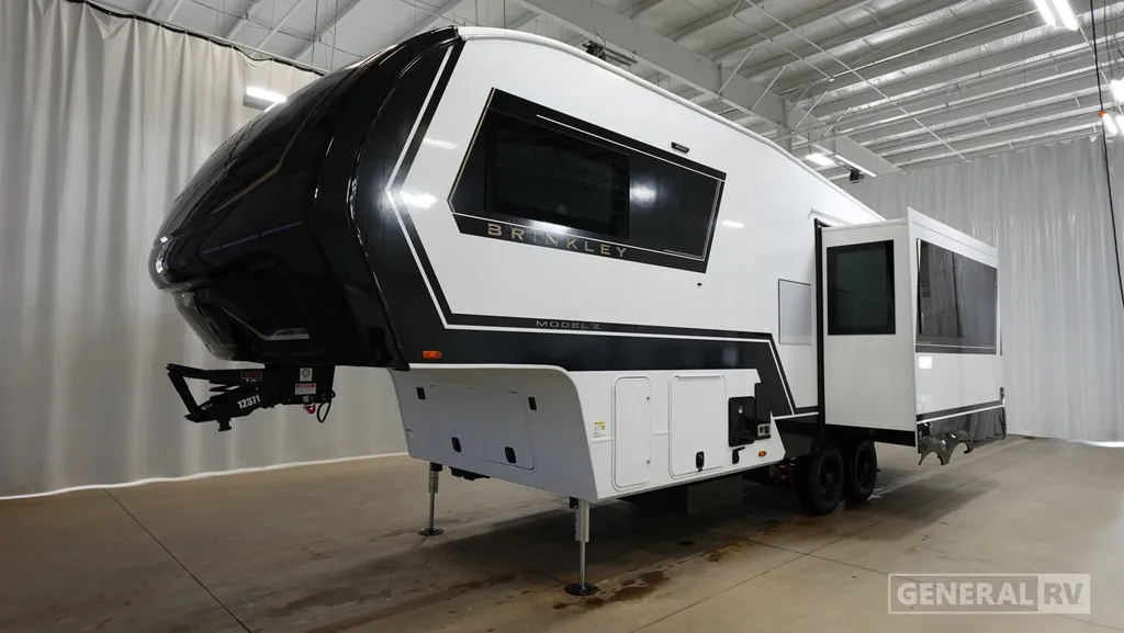 2026 Brinkley Model Z 2680, Photos photo 5