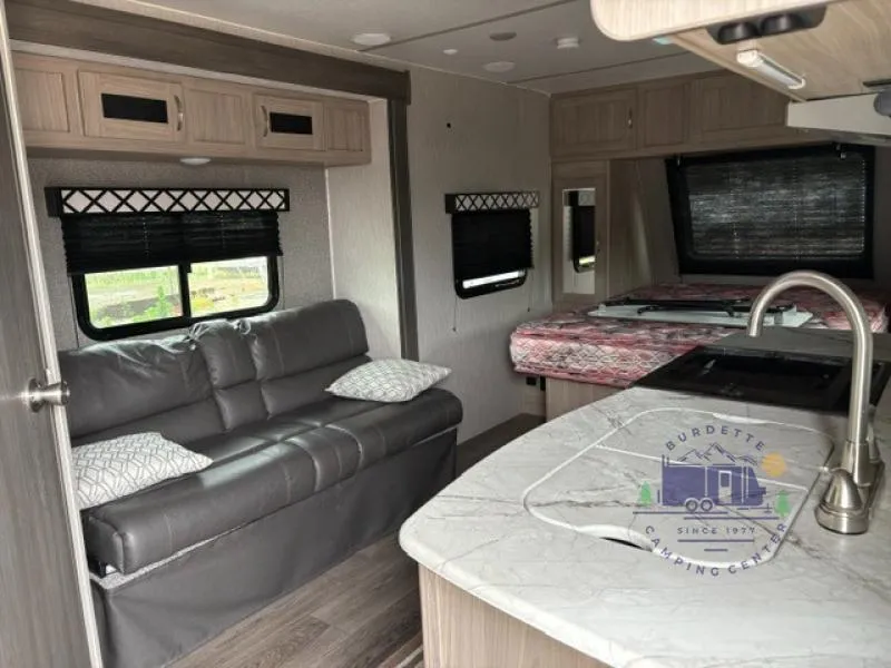 2021 Coachmen Freedom Express Ultra Lite 192RBS - Photo 3