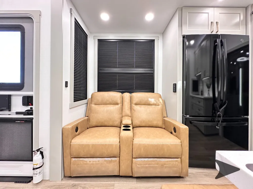 2026 Brinkley Model G 3520, Photos photo 58