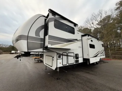 2023 Alliance RV Paradigm 385FL - Photo 3