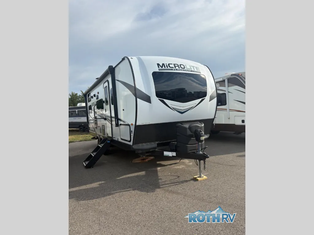 2021 Forest River Flagstaff Micro Lite 25BRDS, Photos photo 3