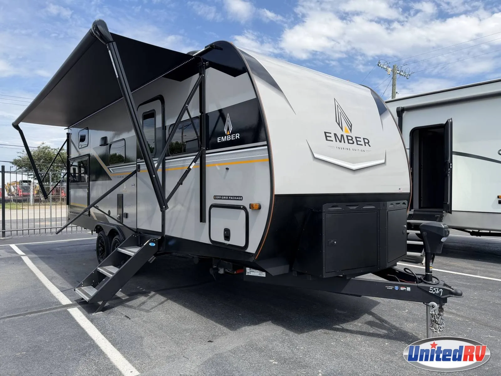 2027 Forest River Surveyor Legend 303BHLE - Photo 3