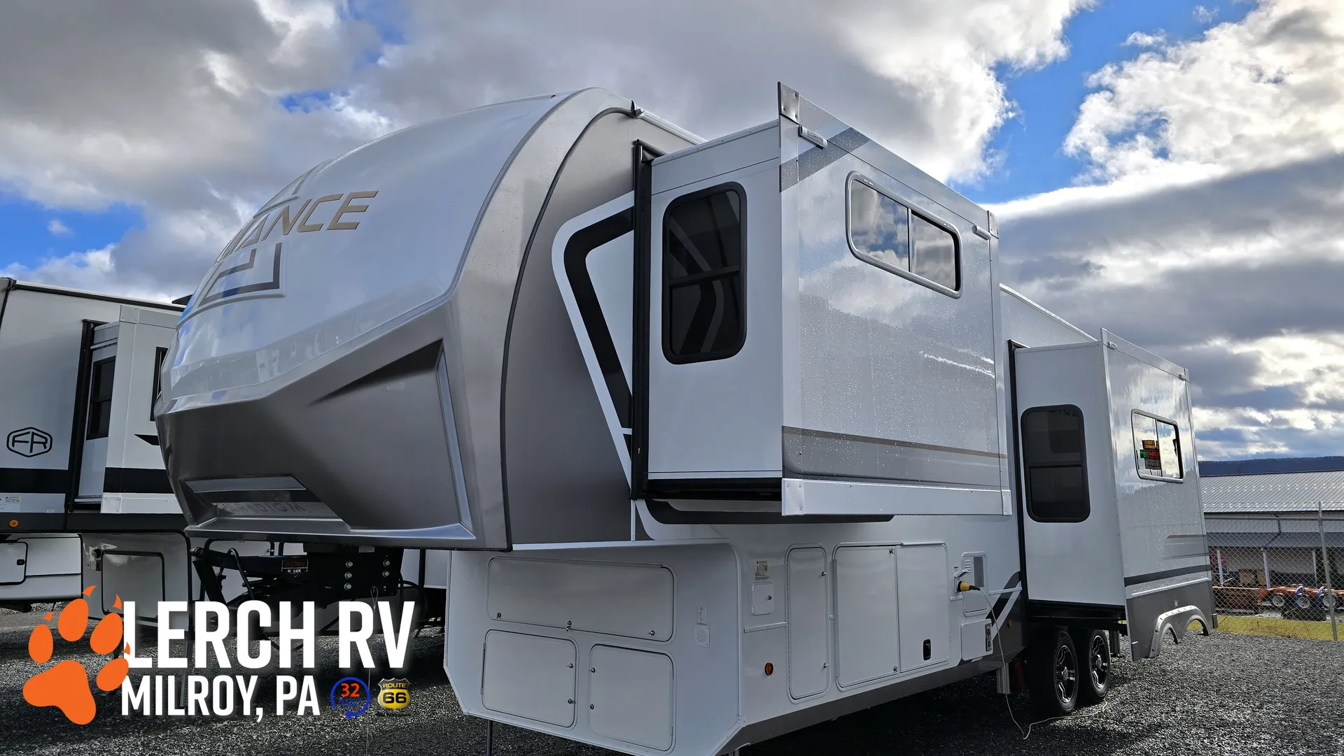 2026 Alliance RV Paradigm 312RK - Photo 3