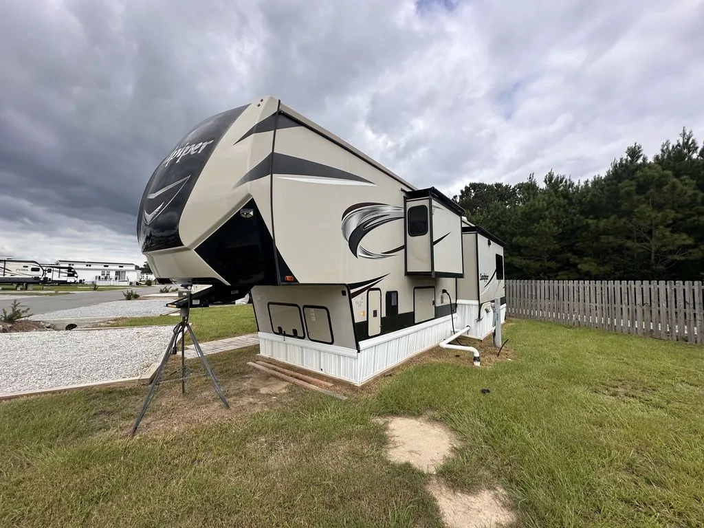 2019 Forest River Sandpiper 378FB - Photo 3