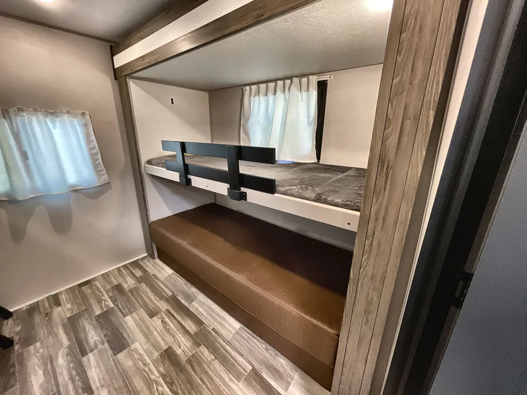 2025 Forest River Vibe 3400BH, Photos photo 14